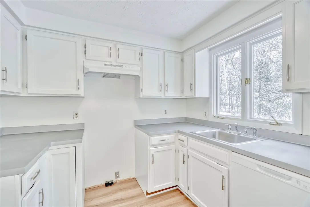 16 Beaman Road West, Ogden, New York 14624, Ogden, New York 14624, 4 Bedrooms Bedrooms, ,2 BathroomsBathrooms,Residential,For Sale,16 Beaman Road West, Ogden, New York 14624,0,R1650160