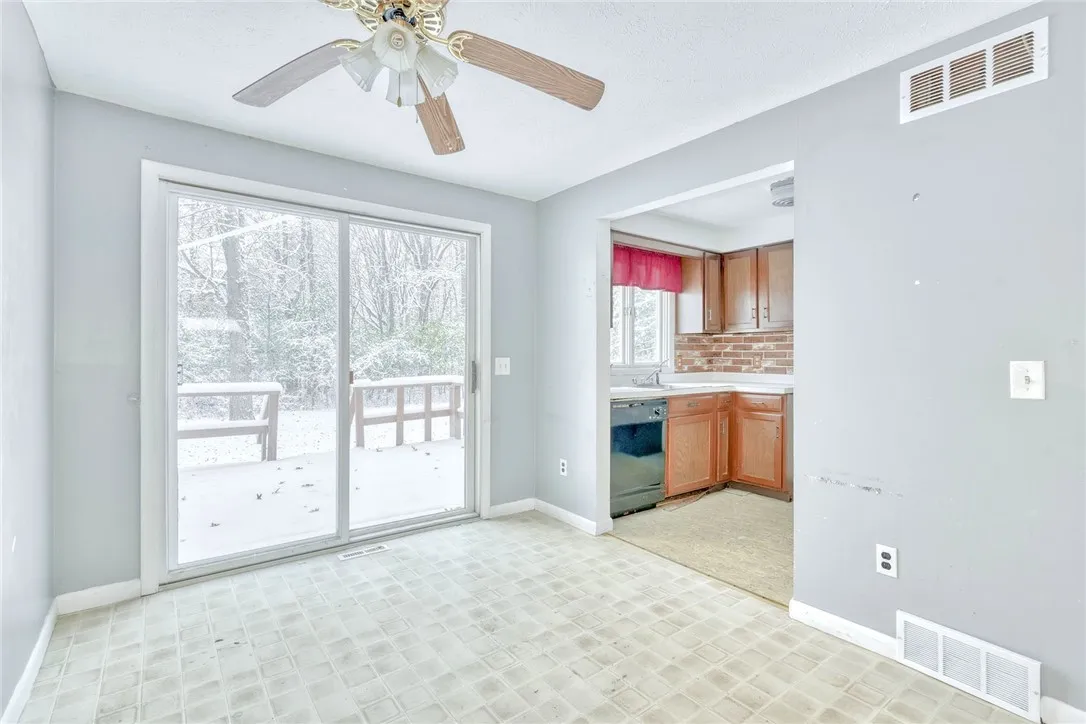 16 Beaman Road West, Ogden, New York 14624, Ogden, New York 14624, 4 Bedrooms Bedrooms, ,2 BathroomsBathrooms,Residential,For Sale,16 Beaman Road West, Ogden, New York 14624,0,R1650160