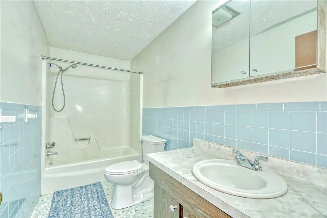 16 Beaman Road West, Ogden, New York 14624, Ogden, New York 14624, 4 Bedrooms Bedrooms, ,2 BathroomsBathrooms,Residential,For Sale,16 Beaman Road West, Ogden, New York 14624,0,R1650160