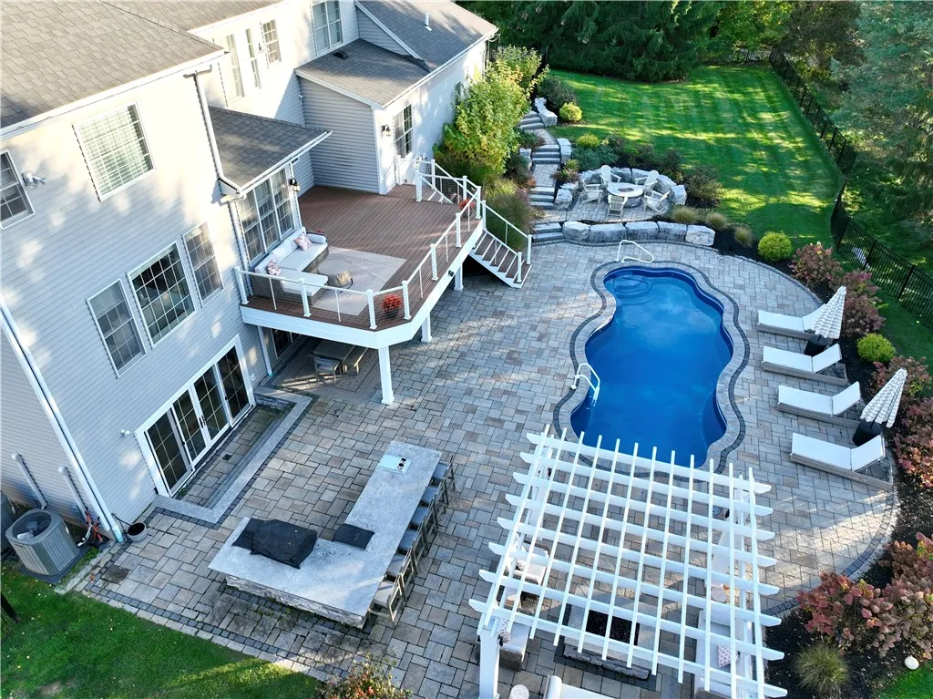 9 Lusk Farm Circle, Pittsford, New York 14534, Pittsford, New York 14534, 5 Bedrooms Bedrooms, 10 Rooms Rooms,5 BathroomsBathrooms,Residential,For Sale,9 Lusk Farm Circle, Pittsford, New York 14534,0,R1650429