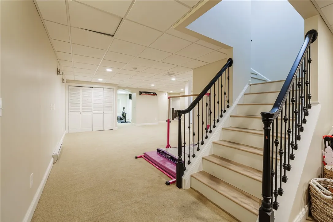 9 Lusk Farm Circle, Pittsford, New York 14534, Pittsford, New York 14534, 5 Bedrooms Bedrooms, 10 Rooms Rooms,5 BathroomsBathrooms,Residential,For Sale,9 Lusk Farm Circle, Pittsford, New York 14534,0,R1650429