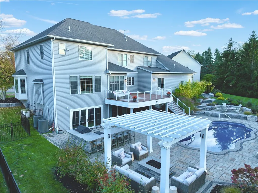 9 Lusk Farm Circle, Pittsford, New York 14534, Pittsford, New York 14534, 5 Bedrooms Bedrooms, 10 Rooms Rooms,5 BathroomsBathrooms,Residential,For Sale,9 Lusk Farm Circle, Pittsford, New York 14534,0,R1650429