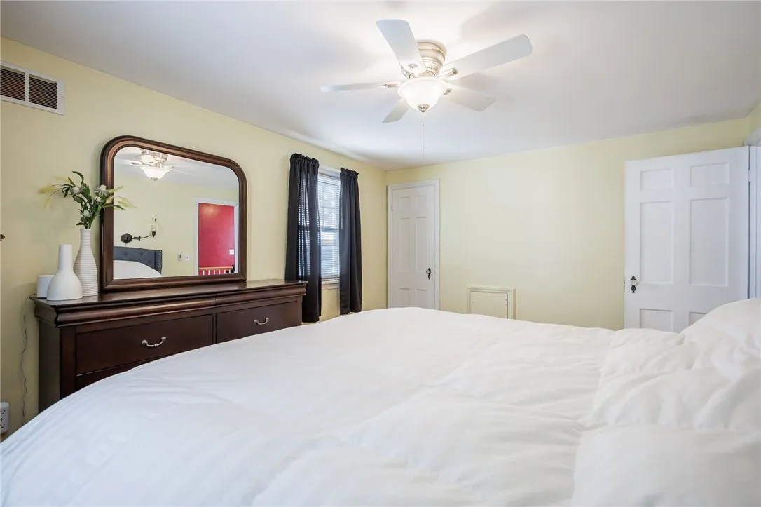 483 Oakwood Road, Greece, New York 14616, Greece, New York 14616, 3 Bedrooms Bedrooms, 8 Rooms Rooms,1 BathroomBathrooms,Residential,For Sale,483 Oakwood Road, Greece, New York 14616,0,R1646959