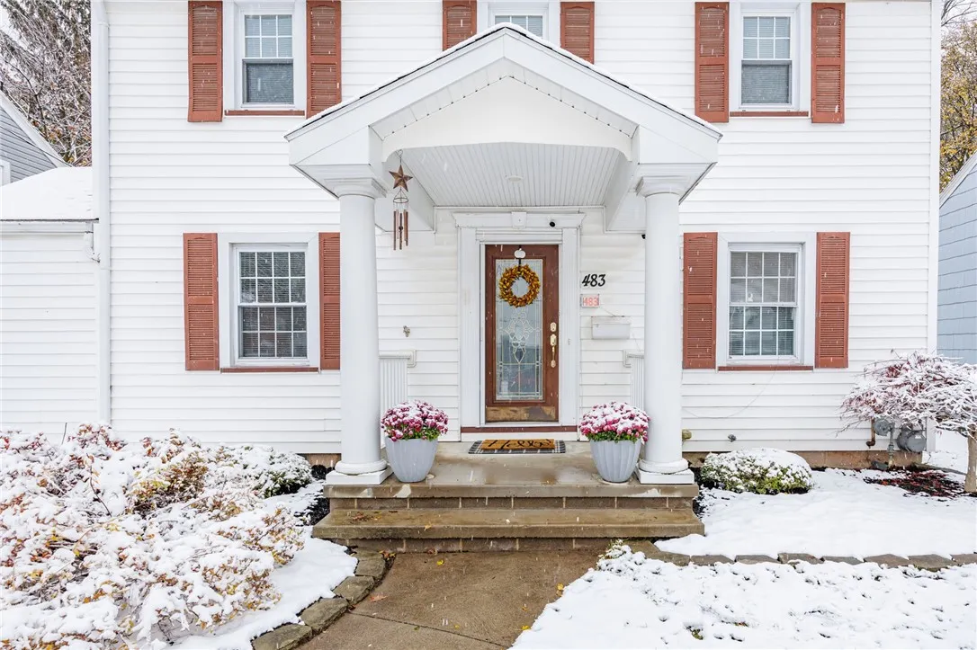 483 Oakwood Road, Greece, New York 14616, Greece, New York 14616, 3 Bedrooms Bedrooms, 8 Rooms Rooms,1 BathroomBathrooms,Residential,For Sale,483 Oakwood Road, Greece, New York 14616,0,R1646959