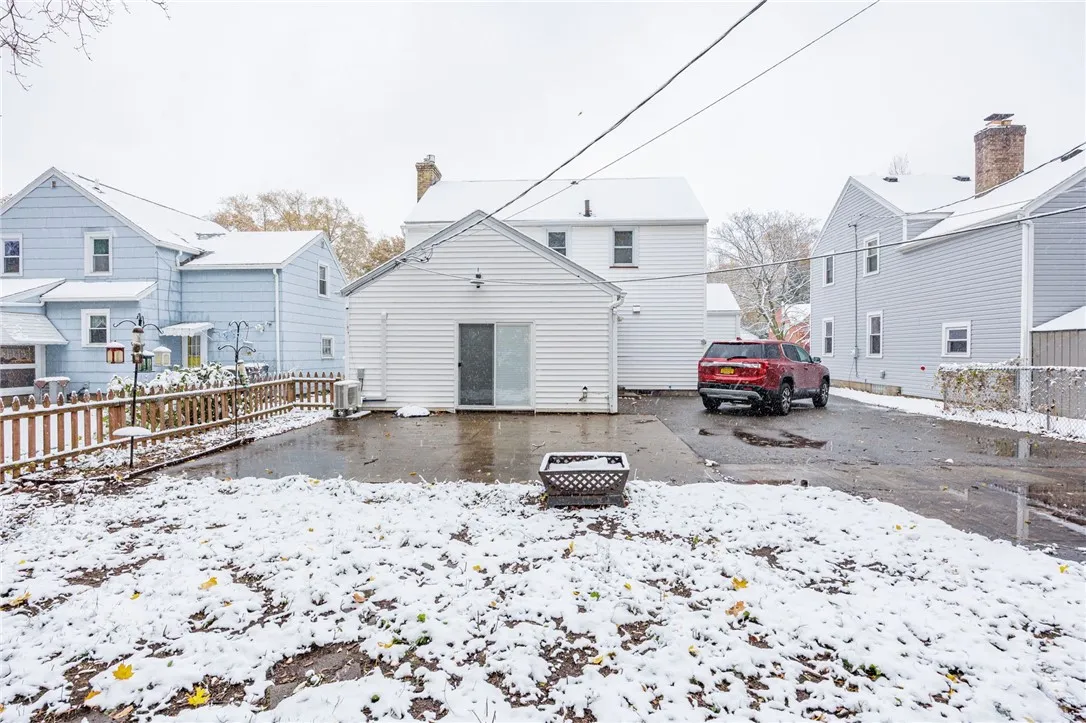 483 Oakwood Road, Greece, New York 14616, Greece, New York 14616, 3 Bedrooms Bedrooms, 8 Rooms Rooms,1 BathroomBathrooms,Residential,For Sale,483 Oakwood Road, Greece, New York 14616,0,R1646959