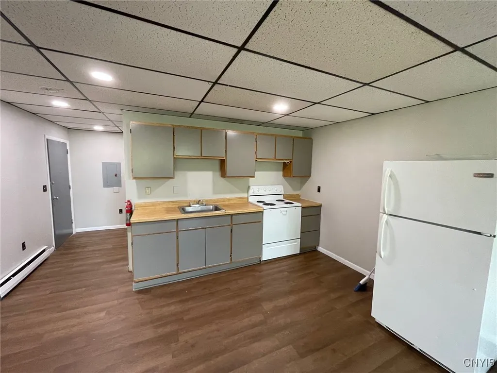 83 East Main Street 2a, Gouverneur, New York 13642, Gouverneur, New York 13642, 1 Bedroom Bedrooms, 5 Rooms Rooms,1 BathroomBathrooms,Residential Lease,For Rent,83 East Main Street 2a, Gouverneur, New York 13642,0,S1650555