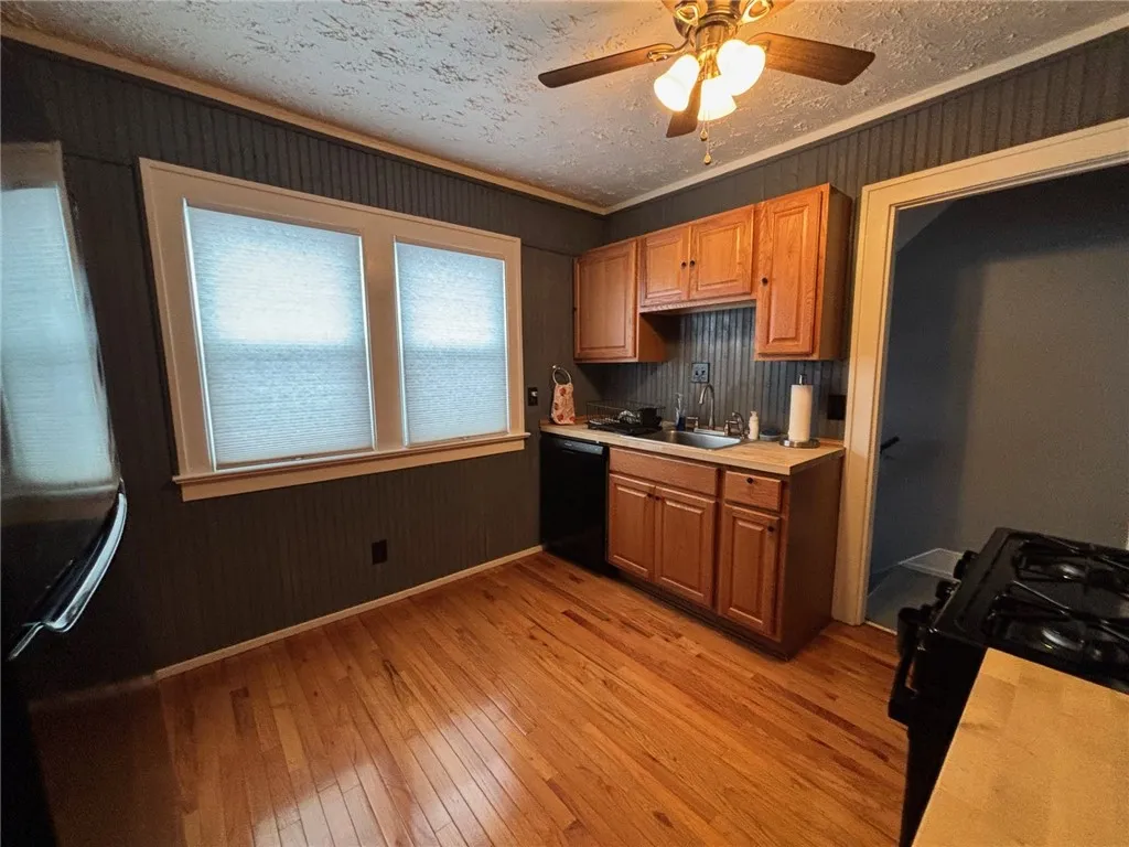 22 Thomas Street, Murray, New York 14470, Murray, New York 14470, 3 Bedrooms Bedrooms, 6 Rooms Rooms,2 BathroomsBathrooms,Residential,For Sale,22 Thomas Street, Murray, New York 14470,0,R1650474