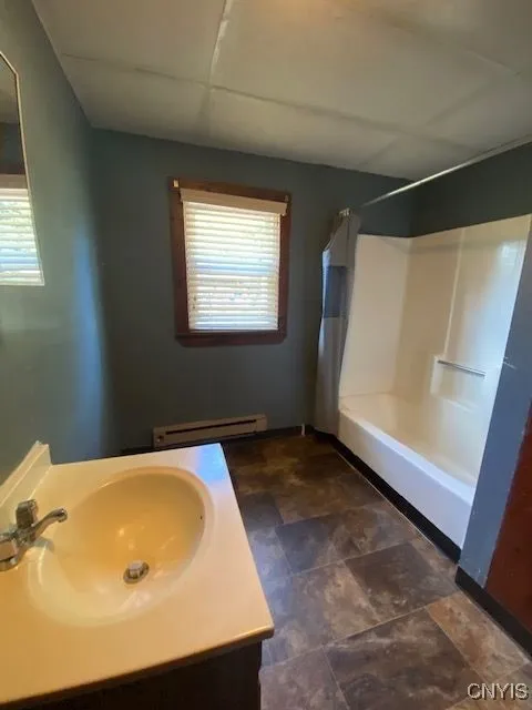 8 South Jefferson Street A, Champion, New York 136, Champion, New York 13619, 2 Bedrooms Bedrooms, 5 Rooms Rooms,1 BathroomBathrooms,Residential Lease,For Rent,8 South Jefferson Street A, Champion, New York 136,0,S1650563