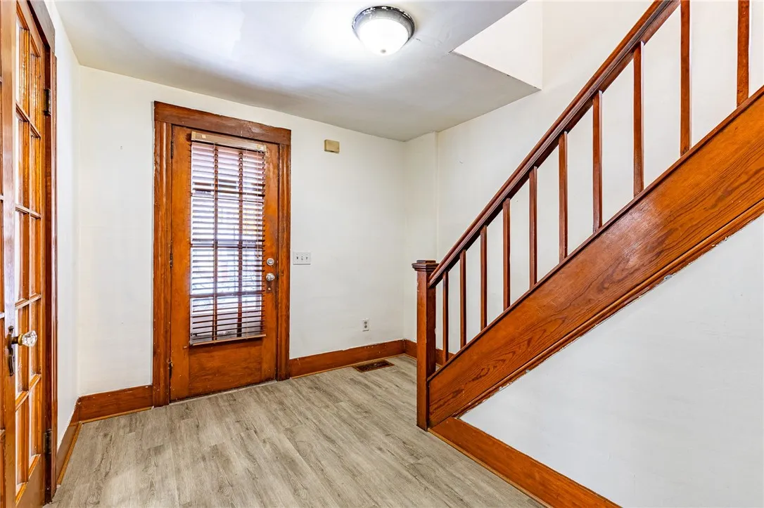 263 Weyl Street, Rochester, New York 14621, Rochester, New York 14621, 3 Bedrooms Bedrooms, 5 Rooms Rooms,1 BathroomBathrooms,Residential,For Sale,263 Weyl Street, Rochester, New York 14621,0,R1650511