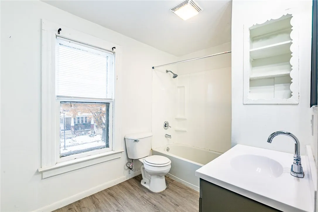 263 Weyl Street, Rochester, New York 14621, Rochester, New York 14621, 3 Bedrooms Bedrooms, 5 Rooms Rooms,1 BathroomBathrooms,Residential,For Sale,263 Weyl Street, Rochester, New York 14621,0,R1650511