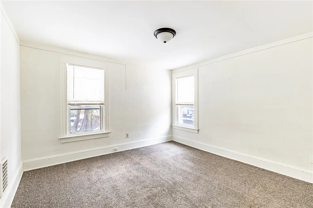 263 Weyl Street, Rochester, New York 14621, Rochester, New York 14621, 3 Bedrooms Bedrooms, 5 Rooms Rooms,1 BathroomBathrooms,Residential,For Sale,263 Weyl Street, Rochester, New York 14621,0,R1650511