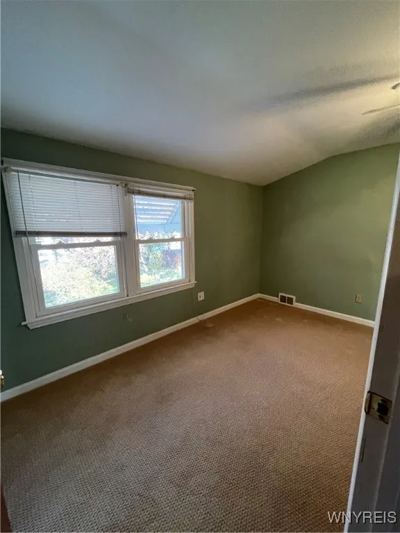 28 Westwood Drive, Tonawanda, New York 14150, Tonawanda, New York 14150, 5 Bedrooms Bedrooms, 9 Rooms Rooms,2 BathroomsBathrooms,Residential,For Sale,28 Westwood Drive, Tonawanda, New York 14150,0,B1650021