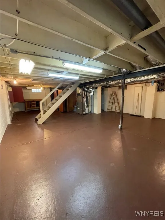 28 Westwood Drive, Tonawanda, New York 14150, Tonawanda, New York 14150, 5 Bedrooms Bedrooms, 9 Rooms Rooms,2 BathroomsBathrooms,Residential,For Sale,28 Westwood Drive, Tonawanda, New York 14150,0,B1650021