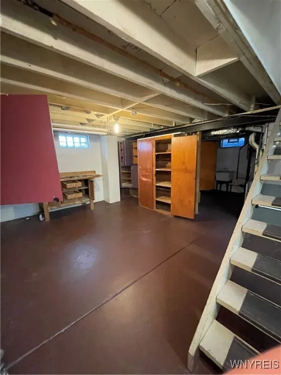 28 Westwood Drive, Tonawanda, New York 14150, Tonawanda, New York 14150, 5 Bedrooms Bedrooms, 9 Rooms Rooms,2 BathroomsBathrooms,Residential,For Sale,28 Westwood Drive, Tonawanda, New York 14150,0,B1650021