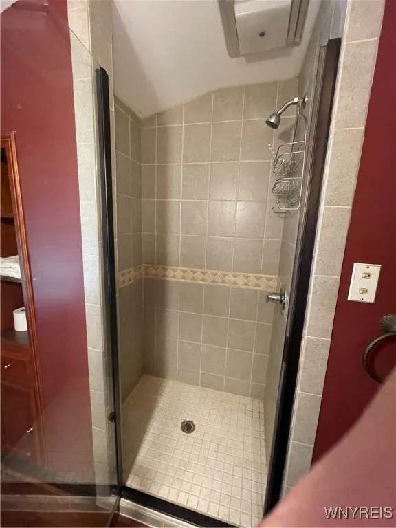 28 Westwood Drive, Tonawanda, New York 14150, Tonawanda, New York 14150, 5 Bedrooms Bedrooms, 9 Rooms Rooms,2 BathroomsBathrooms,Residential,For Sale,28 Westwood Drive, Tonawanda, New York 14150,0,B1650021