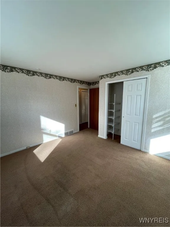 28 Westwood Drive, Tonawanda, New York 14150, Tonawanda, New York 14150, 5 Bedrooms Bedrooms, 9 Rooms Rooms,2 BathroomsBathrooms,Residential,For Sale,28 Westwood Drive, Tonawanda, New York 14150,0,B1650021