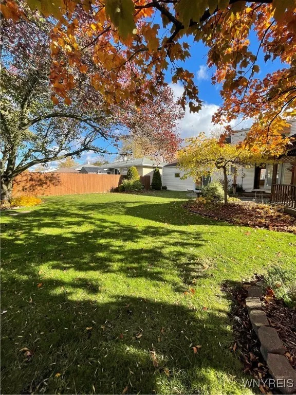 28 Westwood Drive, Tonawanda, New York 14150, Tonawanda, New York 14150, 5 Bedrooms Bedrooms, 9 Rooms Rooms,2 BathroomsBathrooms,Residential,For Sale,28 Westwood Drive, Tonawanda, New York 14150,0,B1650021