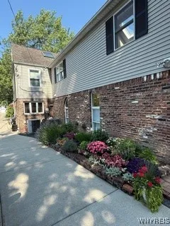 112 Walton Drive, Amherst, New York 14226, Amherst, New York 14226, 3 Bedrooms Bedrooms, 9 Rooms Rooms,3 BathroomsBathrooms,Residential,For Sale,112 Walton Drive, Amherst, New York 14226,0,B1650572