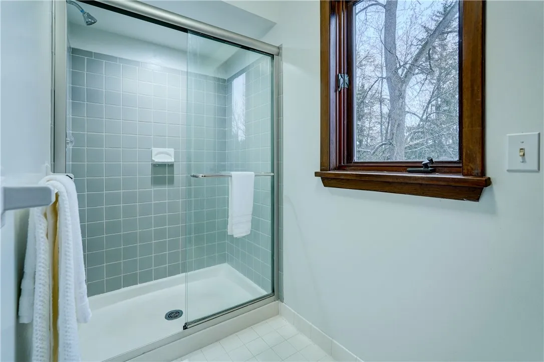 15 White Briar, Pittsford, New York 14534, Pittsford, New York 14534, 4 Bedrooms Bedrooms, 9 Rooms Rooms,2 BathroomsBathrooms,Residential,For Sale,15 White Briar, Pittsford, New York 14534,0,R1650460