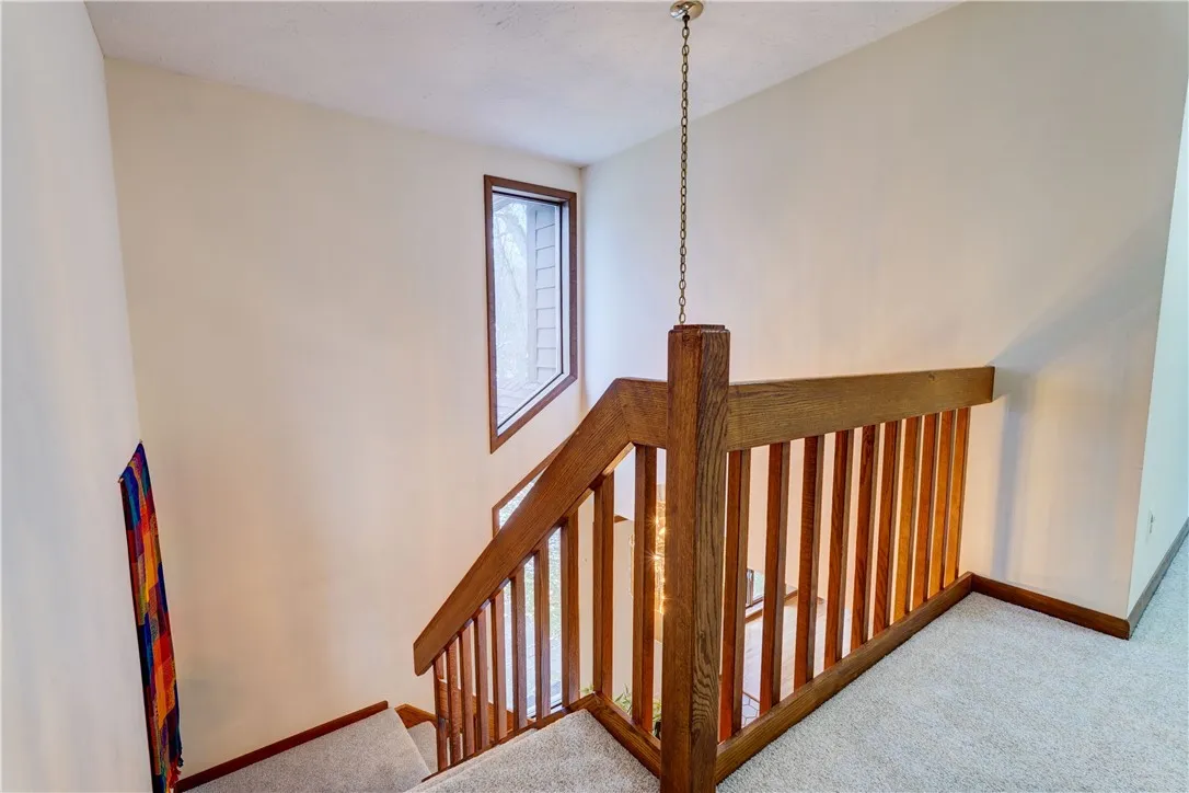 15 White Briar, Pittsford, New York 14534, Pittsford, New York 14534, 4 Bedrooms Bedrooms, 9 Rooms Rooms,2 BathroomsBathrooms,Residential,For Sale,15 White Briar, Pittsford, New York 14534,0,R1650460