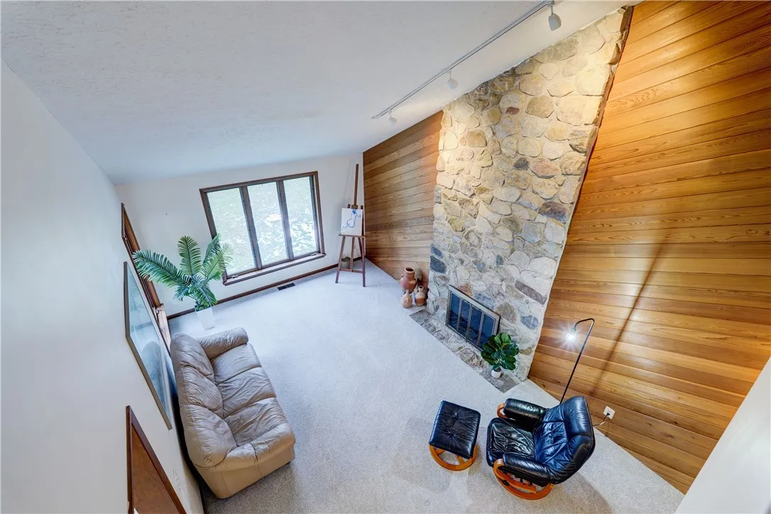 15 White Briar, Pittsford, New York 14534, Pittsford, New York 14534, 4 Bedrooms Bedrooms, 9 Rooms Rooms,2 BathroomsBathrooms,Residential,For Sale,15 White Briar, Pittsford, New York 14534,0,R1650460