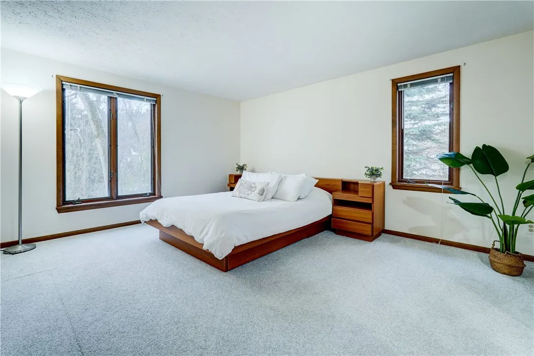 15 White Briar, Pittsford, New York 14534, Pittsford, New York 14534, 4 Bedrooms Bedrooms, 9 Rooms Rooms,2 BathroomsBathrooms,Residential,For Sale,15 White Briar, Pittsford, New York 14534,0,R1650460