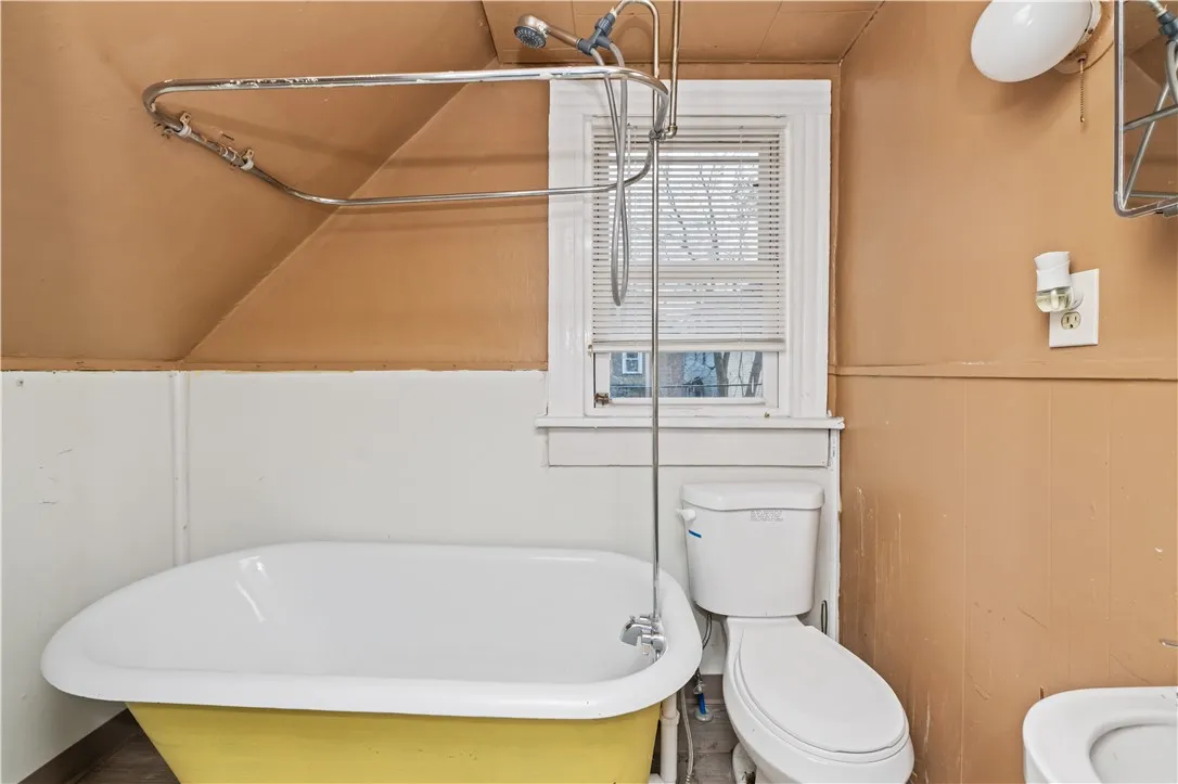 163 Durnan Street, Rochester, New York 14621, Rochester, New York 14621, 3 Bedrooms Bedrooms, 5 Rooms Rooms,2 BathroomsBathrooms,Residential,For Sale,163 Durnan Street, Rochester, New York 14621,0,R1650293