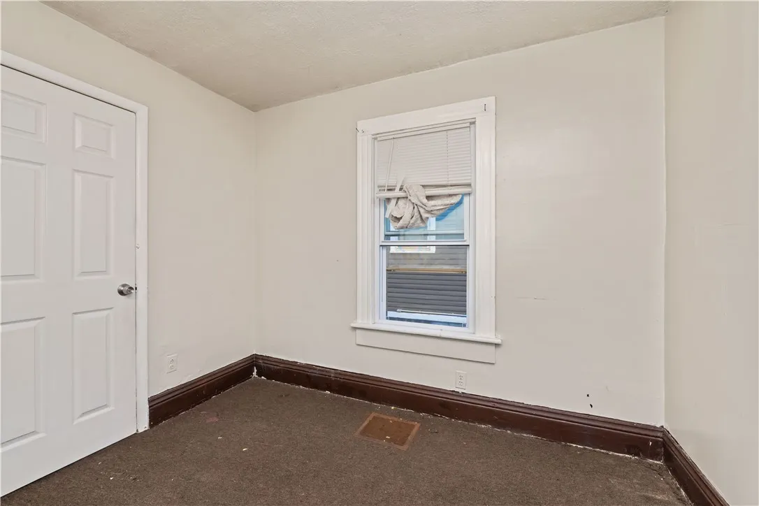 163 Durnan Street, Rochester, New York 14621, Rochester, New York 14621, 3 Bedrooms Bedrooms, 5 Rooms Rooms,2 BathroomsBathrooms,Residential,For Sale,163 Durnan Street, Rochester, New York 14621,0,R1650293
