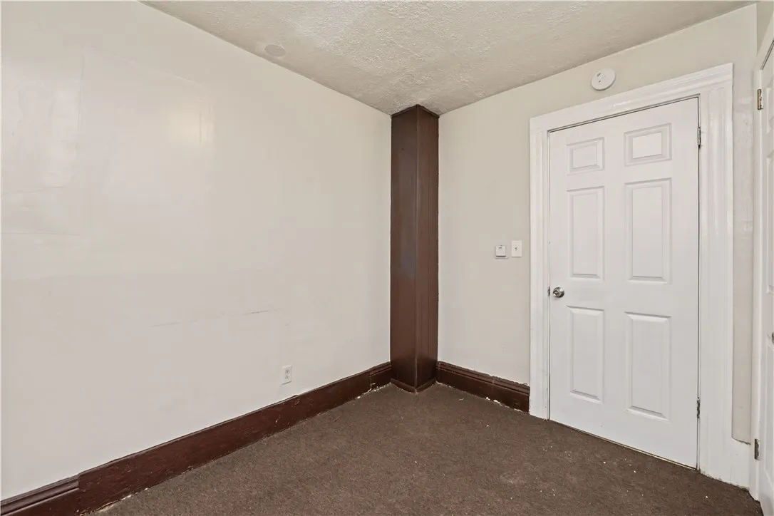 163 Durnan Street, Rochester, New York 14621, Rochester, New York 14621, 3 Bedrooms Bedrooms, 5 Rooms Rooms,2 BathroomsBathrooms,Residential,For Sale,163 Durnan Street, Rochester, New York 14621,0,R1650293