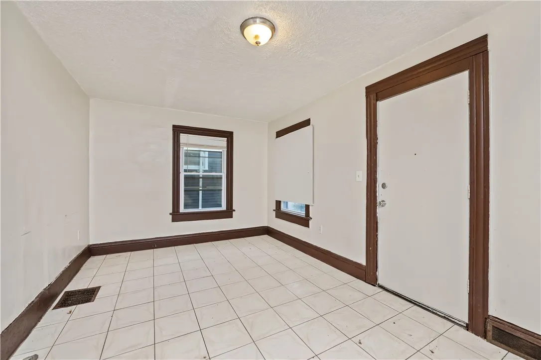 163 Durnan Street, Rochester, New York 14621, Rochester, New York 14621, 3 Bedrooms Bedrooms, 5 Rooms Rooms,2 BathroomsBathrooms,Residential,For Sale,163 Durnan Street, Rochester, New York 14621,0,R1650293