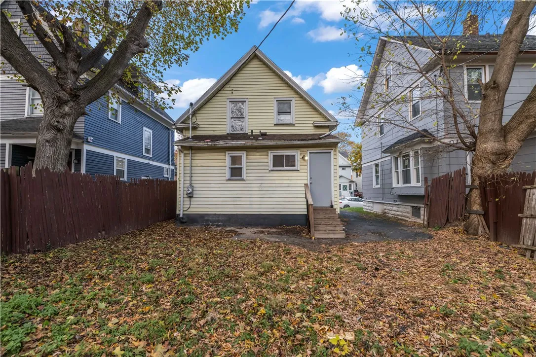 163 Durnan Street, Rochester, New York 14621, Rochester, New York 14621, 3 Bedrooms Bedrooms, 5 Rooms Rooms,2 BathroomsBathrooms,Residential,For Sale,163 Durnan Street, Rochester, New York 14621,0,R1650293