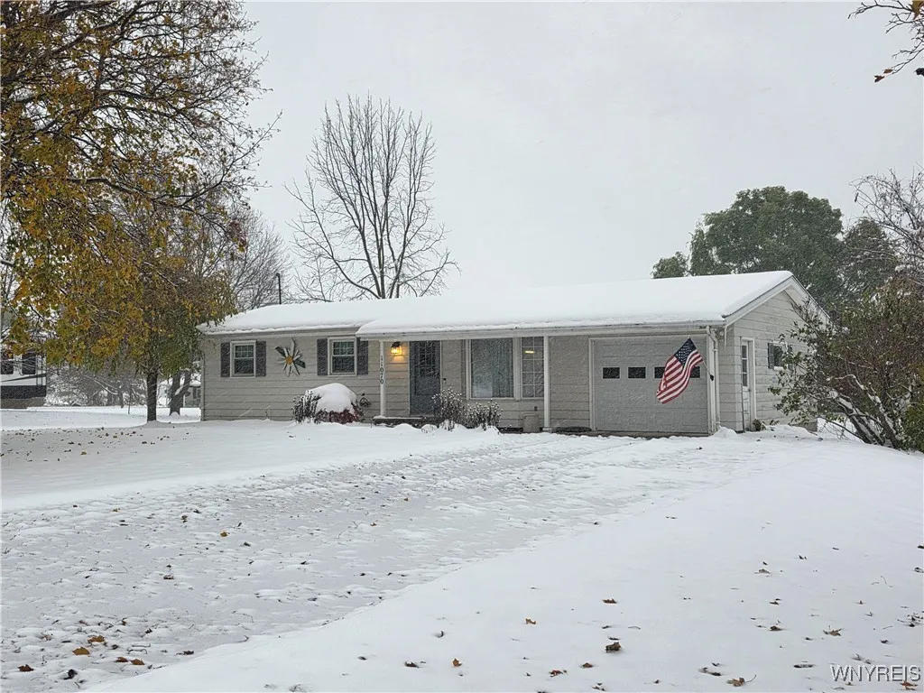 11070 Furness Parkway, Shelby, New York 14103, Shelby, New York 14103, 3 Bedrooms Bedrooms, 7 Rooms Rooms,1 BathroomBathrooms,Residential,For Sale,11070 Furness Parkway, Shelby, New York 14103,0,B1650479