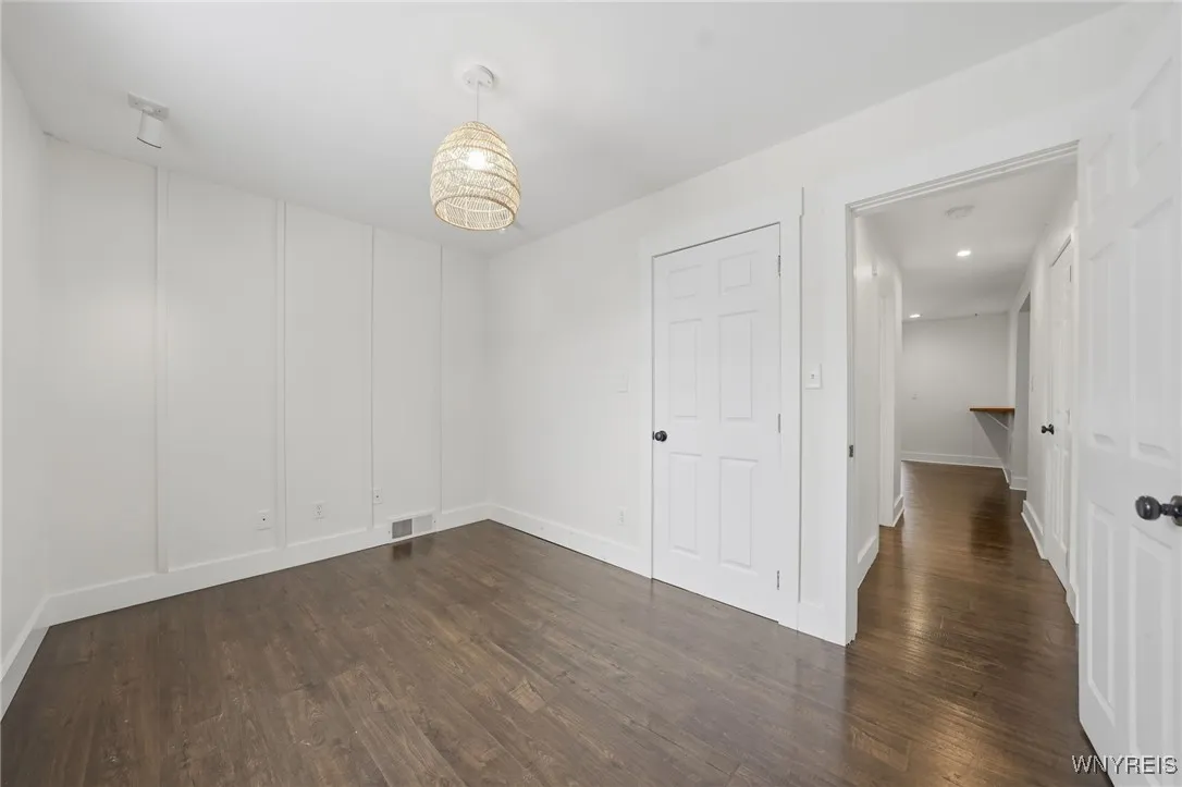 4316 Clinton Street, West Seneca, New York 14224, West Seneca, New York 14224, 3 Bedrooms Bedrooms, 8 Rooms Rooms,1 BathroomBathrooms,Residential Lease,For Rent,4316 Clinton Street, West Seneca, New York 14224,0,B1649321