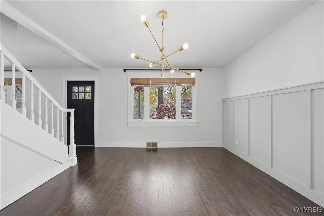 4316 Clinton Street, West Seneca, New York 14224, West Seneca, New York 14224, 3 Bedrooms Bedrooms, 8 Rooms Rooms,1 BathroomBathrooms,Residential Lease,For Rent,4316 Clinton Street, West Seneca, New York 14224,0,B1649321