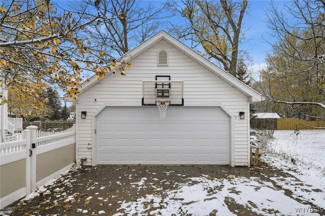 4316 Clinton Street, West Seneca, New York 14224, West Seneca, New York 14224, 3 Bedrooms Bedrooms, 8 Rooms Rooms,1 BathroomBathrooms,Residential Lease,For Rent,4316 Clinton Street, West Seneca, New York 14224,0,B1649321