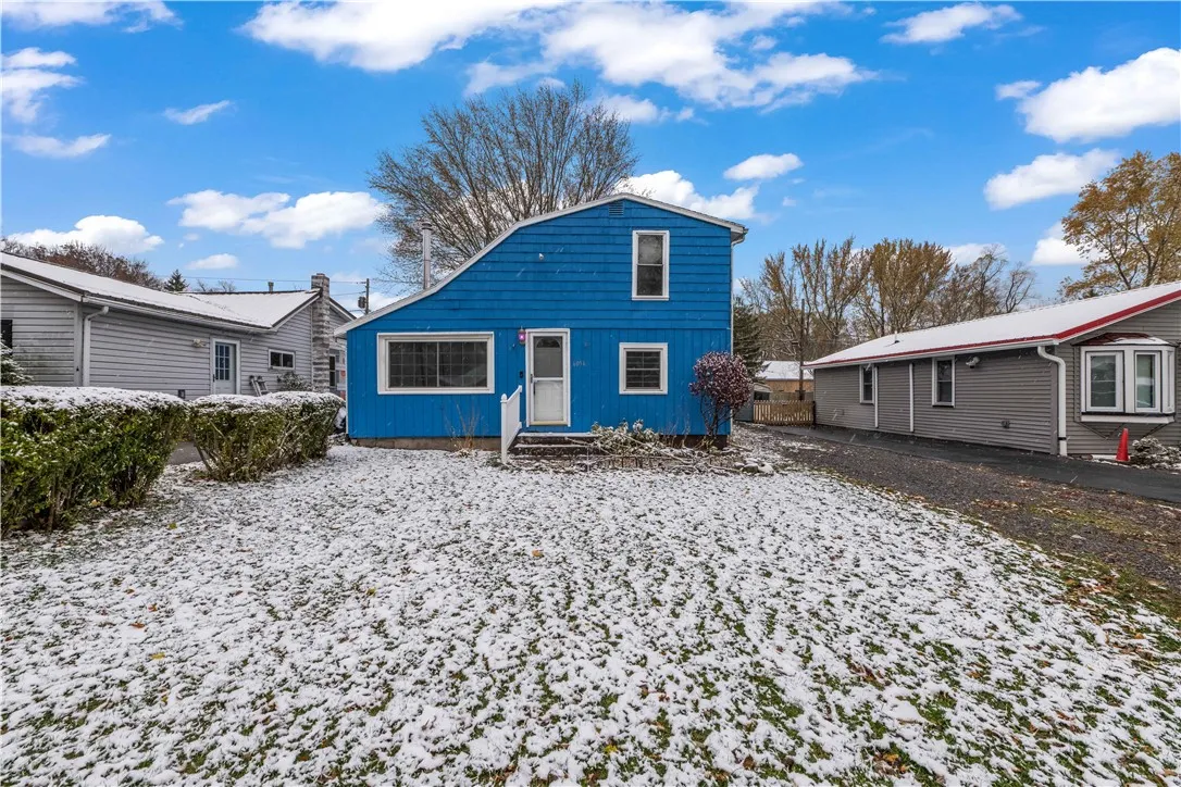 6056 Ely Avenue, Livonia, New York 14487, Livonia, New York 14487, 3 Bedrooms Bedrooms, 6 Rooms Rooms,1 BathroomBathrooms,Residential,For Sale,6056 Ely Avenue, Livonia, New York 14487,0,R1650393