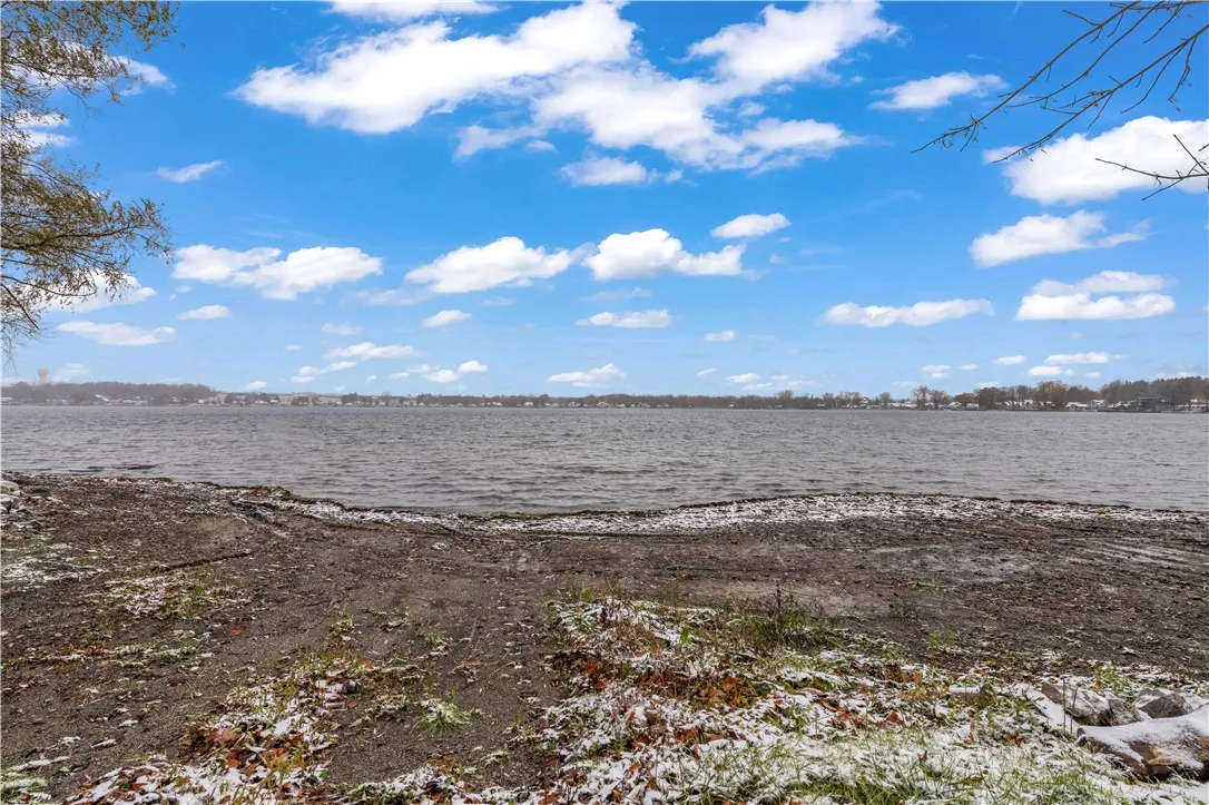 6056 Ely Avenue, Livonia, New York 14487, Livonia, New York 14487, 3 Bedrooms Bedrooms, 6 Rooms Rooms,1 BathroomBathrooms,Residential,For Sale,6056 Ely Avenue, Livonia, New York 14487,0,R1650393