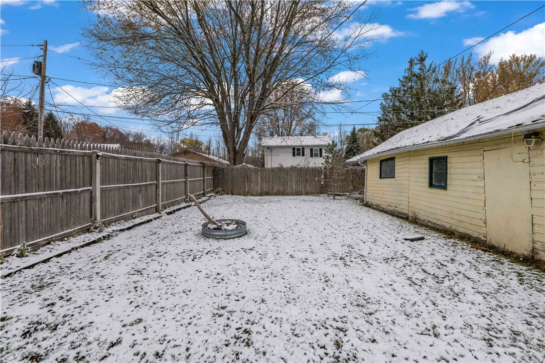 6056 Ely Avenue, Livonia, New York 14487, Livonia, New York 14487, 3 Bedrooms Bedrooms, 6 Rooms Rooms,1 BathroomBathrooms,Residential,For Sale,6056 Ely Avenue, Livonia, New York 14487,0,R1650393