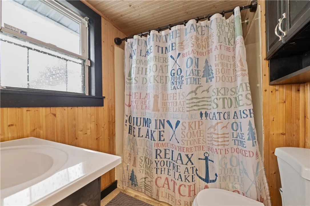 6056 Ely Avenue, Livonia, New York 14487, Livonia, New York 14487, 3 Bedrooms Bedrooms, 6 Rooms Rooms,1 BathroomBathrooms,Residential,For Sale,6056 Ely Avenue, Livonia, New York 14487,0,R1650393