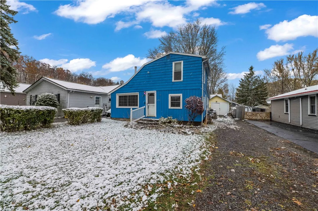 6056 Ely Avenue, Livonia, New York 14487, Livonia, New York 14487, 3 Bedrooms Bedrooms, 6 Rooms Rooms,1 BathroomBathrooms,Residential,For Sale,6056 Ely Avenue, Livonia, New York 14487,0,R1650393