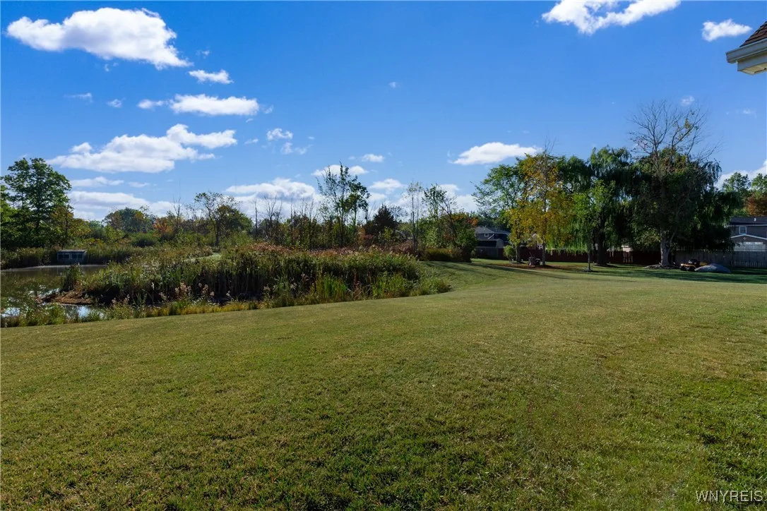22 Country Club Lane, Grand Island, New York 14072, Grand Island, New York 14072, 3 Bedrooms Bedrooms, 6 Rooms Rooms,2 BathroomsBathrooms,Residential,For Sale,22 Country Club Lane, Grand Island, New York 14072,0,B1647494