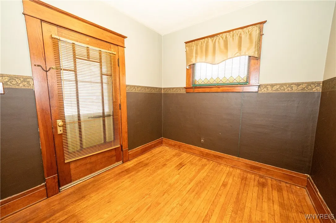 53 Choate Avenue, Buffalo, New York 14220, Buffalo, New York 14220, 3 Bedrooms Bedrooms, 6 Rooms Rooms,1 BathroomBathrooms,Residential,For Sale,53 Choate Avenue, Buffalo, New York 14220,0,B1650513