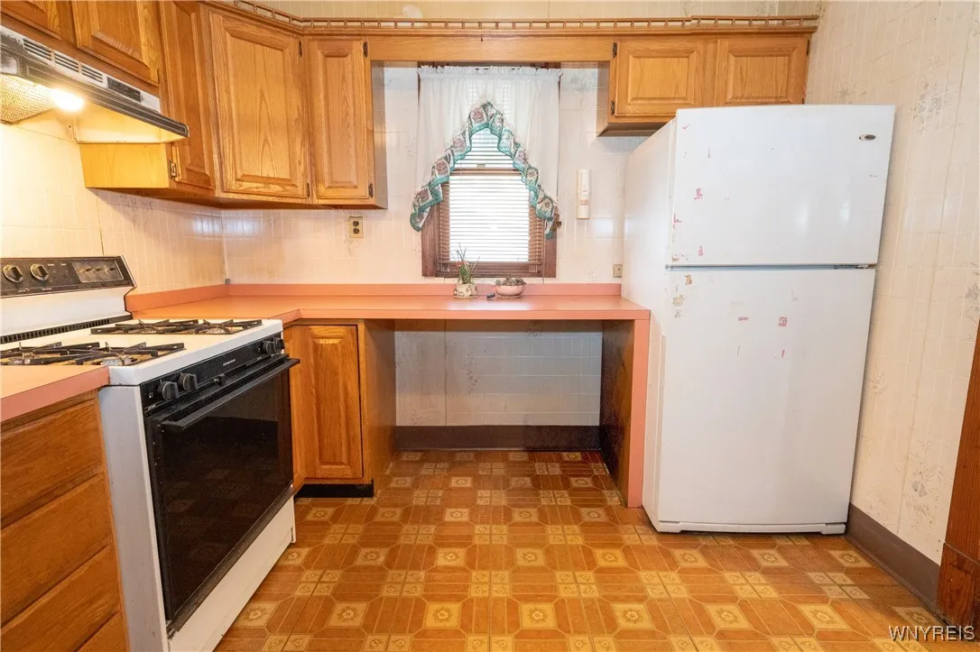 53 Choate Avenue, Buffalo, New York 14220, Buffalo, New York 14220, 3 Bedrooms Bedrooms, 6 Rooms Rooms,1 BathroomBathrooms,Residential,For Sale,53 Choate Avenue, Buffalo, New York 14220,0,B1650513