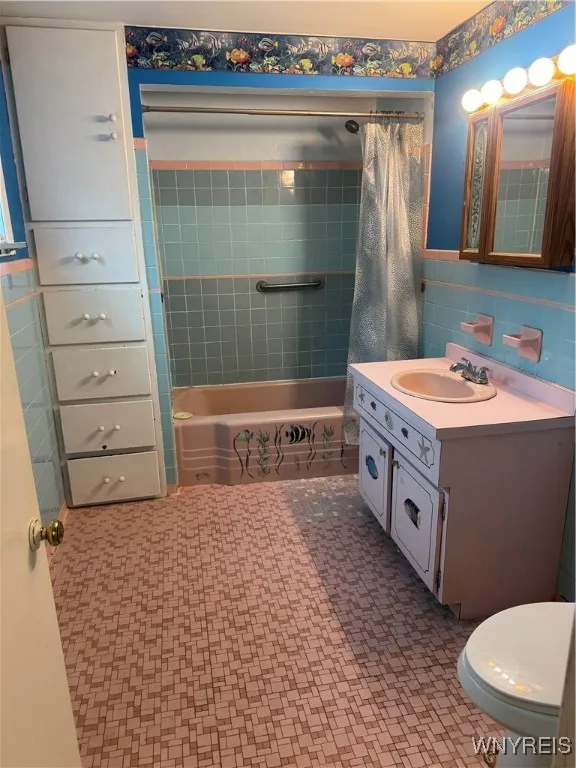 143 Weiss Street, Buffalo, New York 14206, Buffalo, New York 14206, 3 Bedrooms Bedrooms, 8 Rooms Rooms,1 BathroomBathrooms,Residential,For Sale,143 Weiss Street, Buffalo, New York 14206,0,B1650564