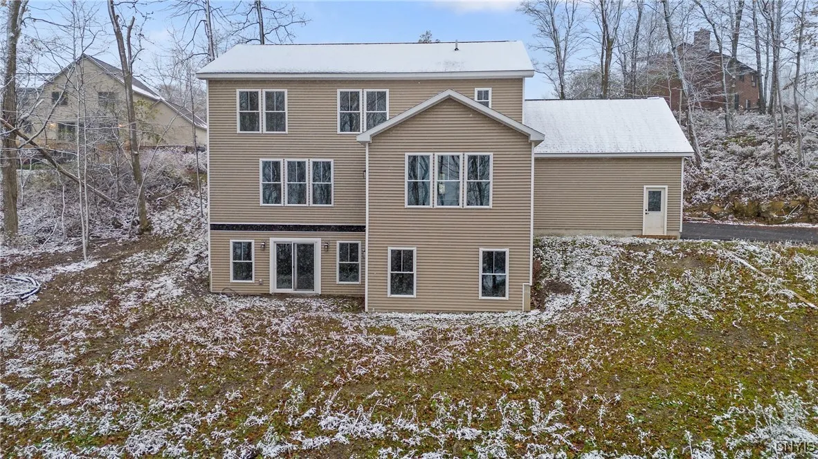 112 Topaz, Camillus, New York 13219, Camillus, New York 13219, 4 Bedrooms Bedrooms, 11 Rooms Rooms,2 BathroomsBathrooms,Residential,For Sale,112 Topaz, Camillus, New York 13219,0,S1650534