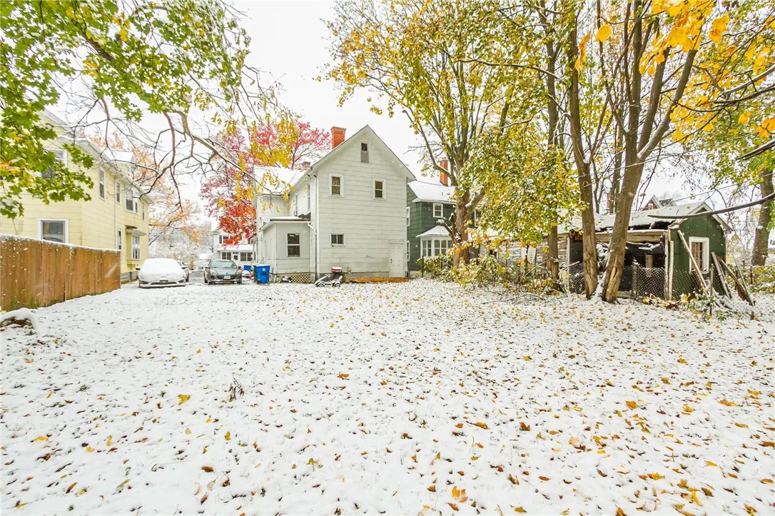 128 Cameron St, Rochester, New York 14606, Rochester, New York 14606, 5 Bedrooms Bedrooms, ,2 BathroomsBathrooms,Residential,For Sale,128 Cameron St, Rochester, New York 14606,0,R1650554