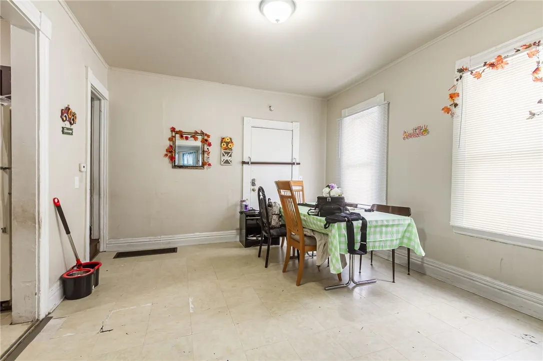 128 Cameron St, Rochester, New York 14606, Rochester, New York 14606, 5 Bedrooms Bedrooms, ,2 BathroomsBathrooms,Residential,For Sale,128 Cameron St, Rochester, New York 14606,0,R1650554