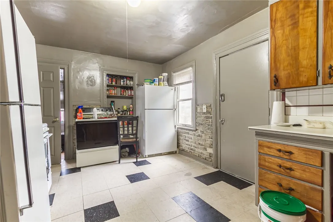 626 Jay St, Rochester, New York 14611, Rochester, New York 14611, 4 Bedrooms Bedrooms, ,2 BathroomsBathrooms,Residential,For Sale,626 Jay St, Rochester, New York 14611,0,R1650567