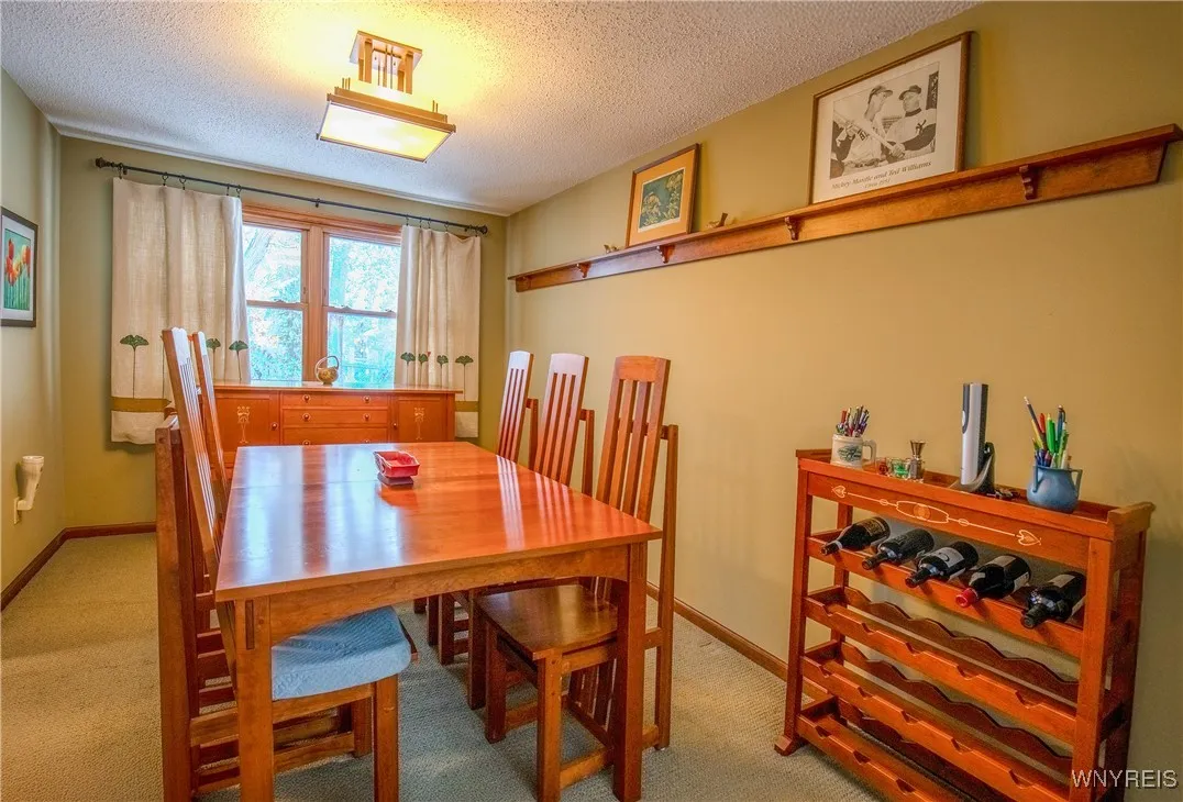 75 Lindhurst Drive, Lockport City, New York 14094, Lockport City, New York 14094, 3 Bedrooms Bedrooms, 8 Rooms Rooms,2 BathroomsBathrooms,Residential,For Sale,75 Lindhurst Drive, Lockport City, New York 14094,0,B1650280