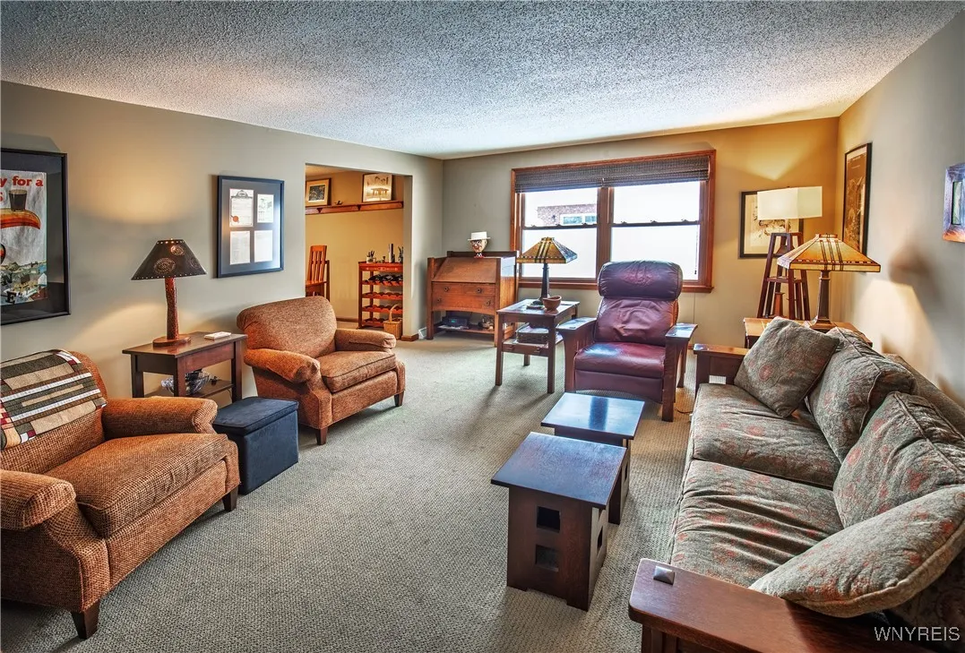 75 Lindhurst Drive, Lockport City, New York 14094, Lockport City, New York 14094, 3 Bedrooms Bedrooms, 8 Rooms Rooms,2 BathroomsBathrooms,Residential,For Sale,75 Lindhurst Drive, Lockport City, New York 14094,0,B1650280